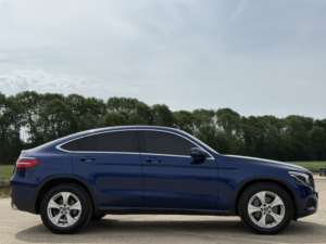 2019 Mercedes-Benz Glc 2.1 Glc220d Sport in Blue — image 4
