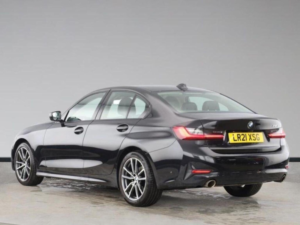2021 BMW 3 Series 2.0 318i Sport Auto Euro 6 (s/s) 4dr in Black — image 5
