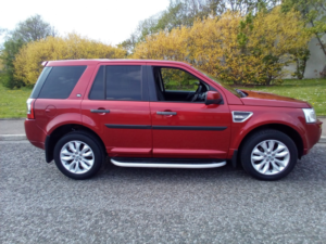 2012 Land Rover Freelander 2 2.2 Sd4 Hse Auto 4WD in Red — image 4
