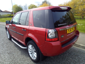 2012 Land Rover Freelander 2 2.2 Sd4 Hse Auto 4WD in Red — image 6