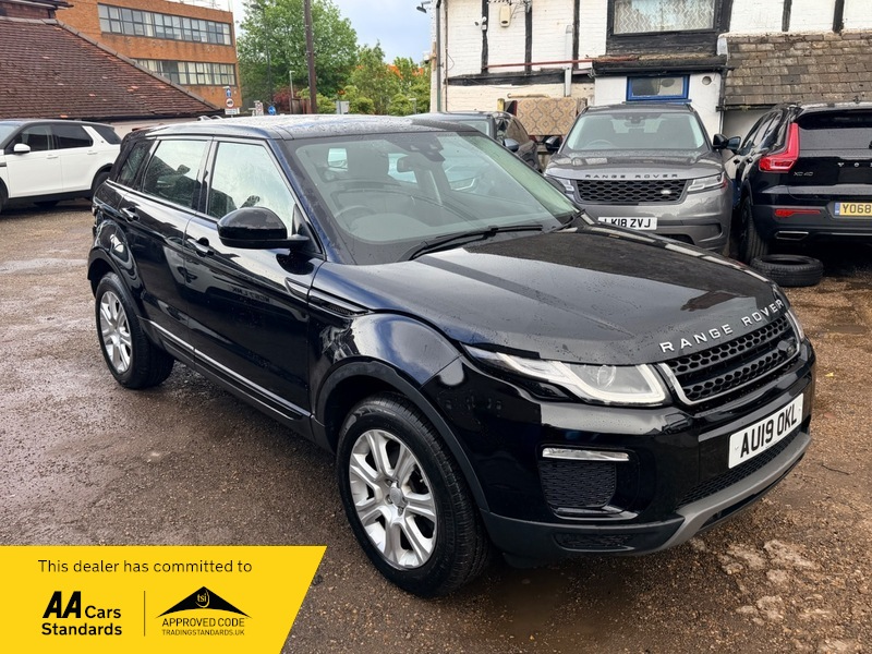 2019 Land Rover Range Rover Evoque Td4 Se Tech in Black — image 1