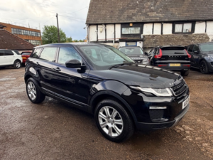 2019 Land Rover Range Rover Evoque Td4 Se Tech in Black — image 6