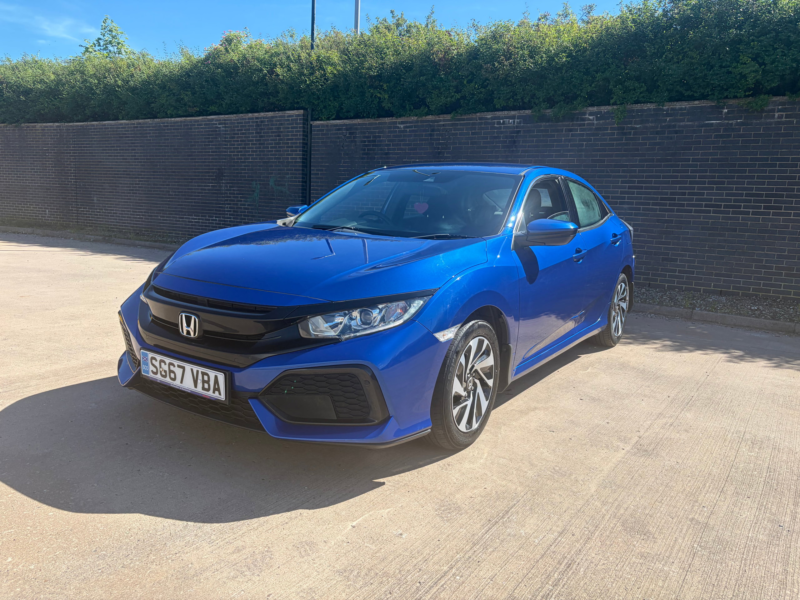 2017 Honda Civic 1.0 Vtec Turbo Se Hatchback 5dr Petrol CVT Euro 6 (s/s) (129 Ps) in Blue — image 1