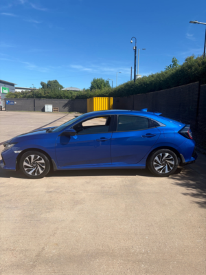 2017 Honda Civic 1.0 Vtec Turbo Se Hatchback 5dr Petrol CVT Euro 6 (s/s) (129 Ps) in Blue — image 2