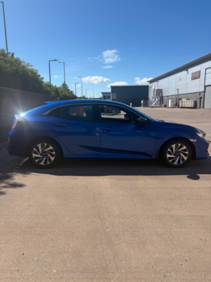 2017 Honda Civic 1.0 Vtec Turbo Se Hatchback 5dr Petrol CVT Euro 6 (s/s) (129 Ps) in Blue — image 5