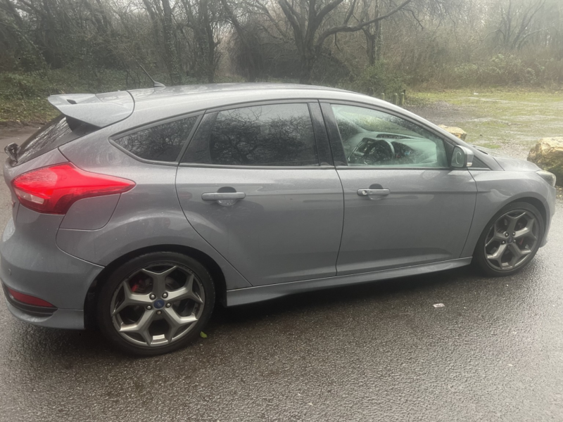 2016 Ford Focus 2.0 Tdci St-3 in Grey — image 1