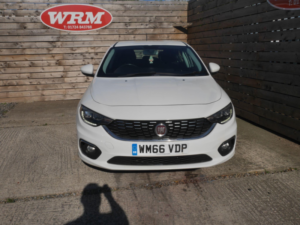 2016 Fiat Tipo 1.3 Multijetii Lounge Hatchback 5dr Diesel Manual Euro 6 (s/s) (95 Ps) in White — image 4