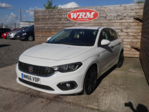 2016 Fiat Tipo 1.3 Multijetii Lounge Hatchback 5dr Diesel Manual Euro 6 (s/s) (95 Ps) in White — image 5