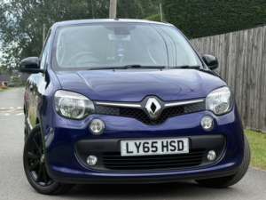 2015 Renault Twingo 1.0 Iconic Sce 70 Stop & Start in Purple — image 2