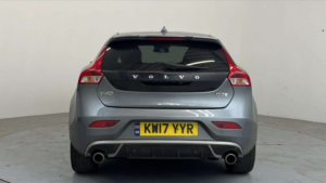 2017 Volvo V40 2.0 R-Design Pro D3 in Grey — image 5