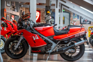 1984 Yamaha Rd500lc Ypvs in Red — image 3