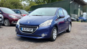 2013 Peugeot 208 1.2 Vti Active Euro 5 5dr in Blue — image 3