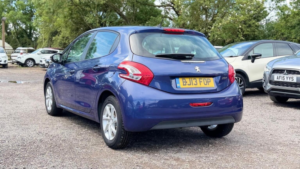 2013 Peugeot 208 1.2 Vti Active Euro 5 5dr in Blue — image 4