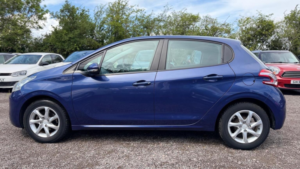 2013 Peugeot 208 1.2 Vti Active Euro 5 5dr in Blue — image 6