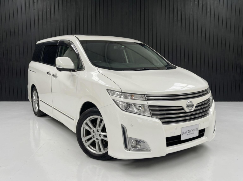 2023 Nissan Elgrand 3.5 Petrol - Top Spec - Mint Condition in Other — image 1