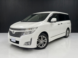 2023 Nissan Elgrand 3.5 Petrol - Top Spec - Mint Condition in Other — image 3