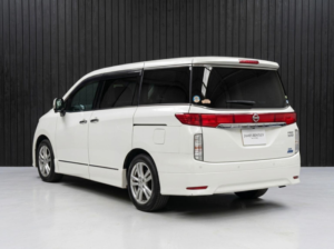 2023 Nissan Elgrand 3.5 Petrol - Top Spec - Mint Condition in Other — image 4