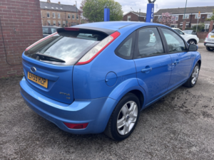 2010 Ford Focus 1.8 Style in Blue — image 2