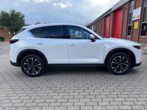 2025 Mazda Cx-5 2.0 E-Skyactiv G Mhev Exclusive-Line Auto Euro 6 (s/s) 5dr in White — image 3