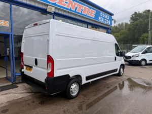 2023 Peugeot Boxer 2.2 Bluehdi 335 Professional Premium + Panel Van 5dr Diesel Manual L3 H2 Euro 6 140 Ps in White — image 6