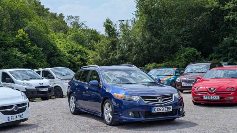 2009 Honda Accord 2.2 I-Dtec Es Gt in Blue — image 1
