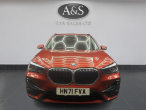 2021 BMW X1 1.5 X1 Xdrive25e Sport in Orange — image 4