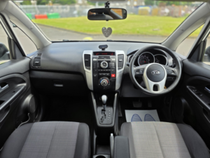 2011 Kia Venga 1.6 2 in White — image 2
