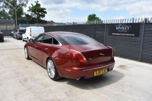 2010 Jaguar Xj 3.0d V6 Portfolio Auto Euro 5 4dr in Red — image 5