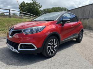 2017 Renault Captur 1.5 Signature Nav Dci 90 in Red — image 6