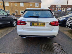 2019 Mercedes-Benz C Class 2.0 C220d Sport (premium) Estate 5dr Diesel G-Tronic+ Euro 6 (s/s) (194 Ps) in White — image 5