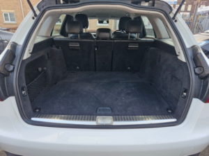 2019 Mercedes-Benz C Class 2.0 C220d Sport (premium) Estate 5dr Diesel G-Tronic+ Euro 6 (s/s) (194 Ps) in White — image 6