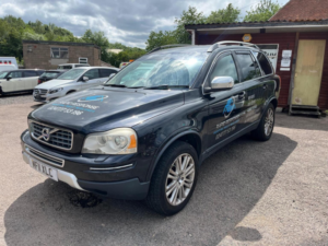 2011 Volvo Xc90 2.4 D5 Executive Geartronic 4x4 5dr in Black — image 3