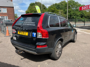 2011 Volvo Xc90 2.4 D5 Executive Geartronic 4x4 5dr in Black — image 6