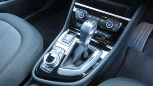 2017 BMW 2 Series Active Tourer 1.5 218i Se MPV 5dr Petrol Auto Euro 6 (s/s) (136 Ps) in Silver — image 6