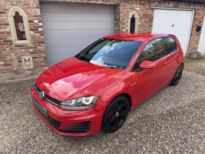 2014 Volkswagen Golf 2.0 Tsi Bluemotion Tech Gti in Red — image 2