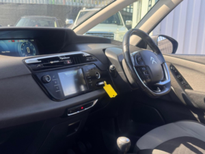2015 Citroen C4 Picasso 1.6 E-Hdi Exclusive Euro 5 (s/s) 5dr in Grey — image 3