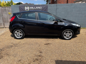 2013 Ford Fiesta 1.0 T Ecoboost Zetec in Black — image 5