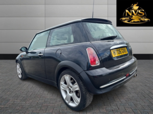 2006 MINI Hatch 1.6 Cooper Hatch in Black — image 5