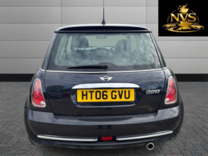 2006 MINI Hatch 1.6 Cooper Hatch in Black — image 6