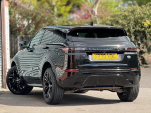 2020 Land Rover Range Rover Evoque 2.0 P250 Mhev R-Dynamic Hse Auto 4WD Euro 6 (s/s) 5dr in Black — image 5