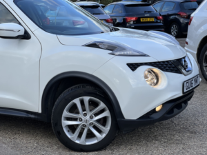 2016 Nissan Juke 1.2 Dig-T Acenta in White — image 4