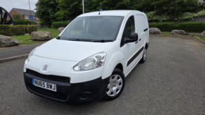 2015 Peugeot Partner 1.6 Hdi S in White — image 3