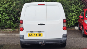 2017 Citroen Berlingo 1.6 Bluehdi 625 Enterprise in White — image 5