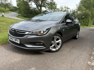 2017 Vauxhall Astra 1.6 Cdti Sri in Grey — image 4