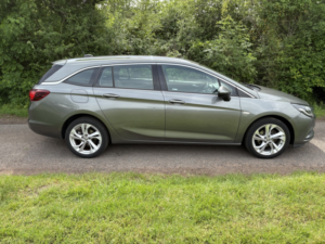 2017 Vauxhall Astra 1.6 Cdti Sri in Grey — image 5