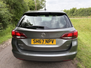 2017 Vauxhall Astra 1.6 Cdti Sri in Grey — image 6