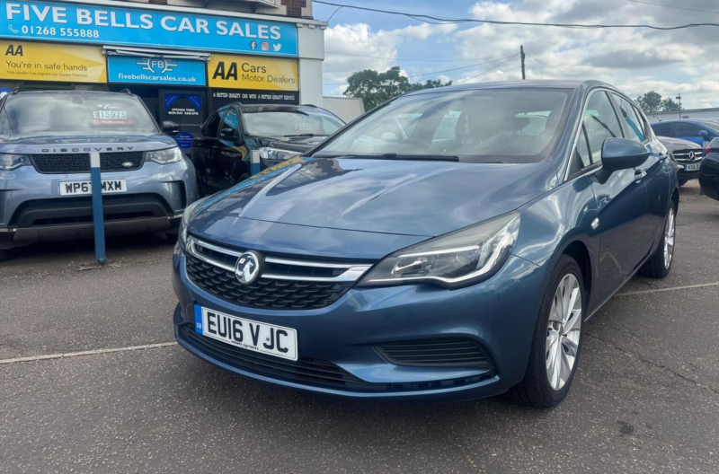 2016 Vauxhall Astra 1.6 Cdti Ecotec Blueinjection Tech Line Euro 6 5dr in Blue — image 1
