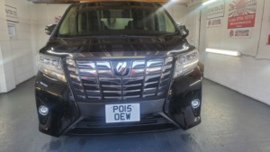 2015 Toyota Alphard 2.5 Auto 7 Seater 4WD in Black — image 2
