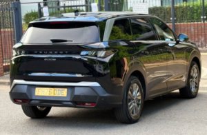 2026 Peugeot 5008 1.2 Allure SUV 5dr Petrol Hybrid E-Dsc6 Euro 6 (s/s) (145 Ps) in Black — image 6
