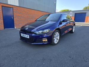 2016 Volkswagen Scirocco 2.0 Tdi Bluemotion Tech in Purple — image 2